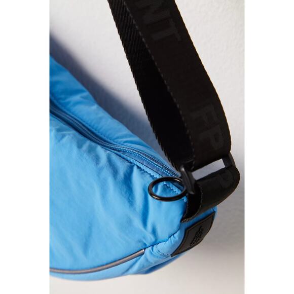 NWT NEW Bulls Eye Sling Bag FP MOVEMENT BLUE - Picture 3 of 4